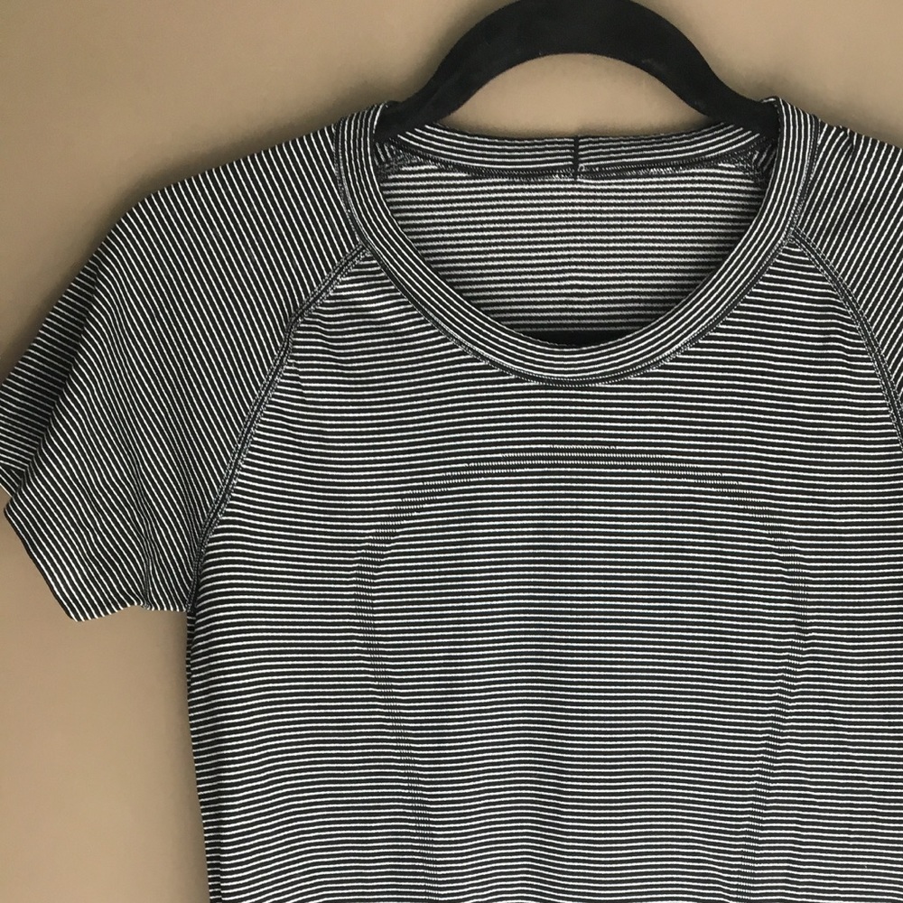 Lululemon Short Sleeve Workout Top