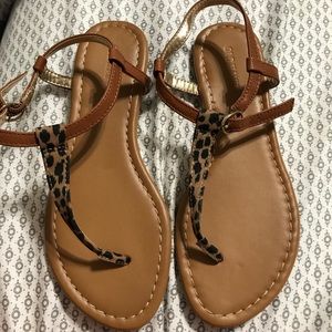 NWOT Old Navy Leopard sandals. Size 6.