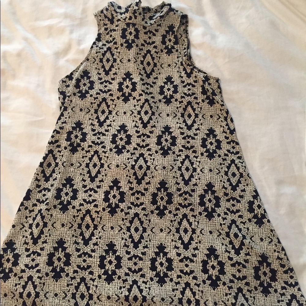 Super cute tie neck dress
