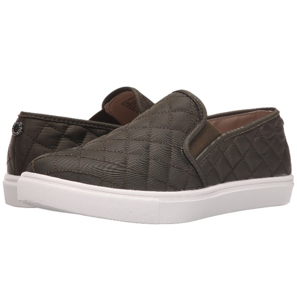NEW! STEVE MADDEN Quilted Sneakers Sz 9
