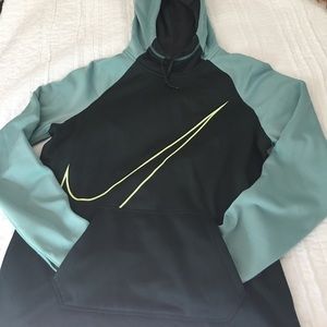 Nike sweatshirt