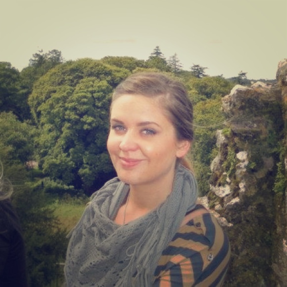 Meet your Posher, Holly