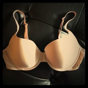 Victoria’s Secret Nude Bra- NWOT