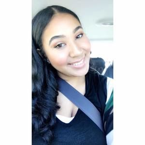 Meet your Posher, Nicole