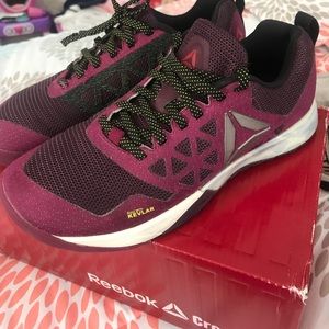 Reebok nano 6 shoes comes with original box