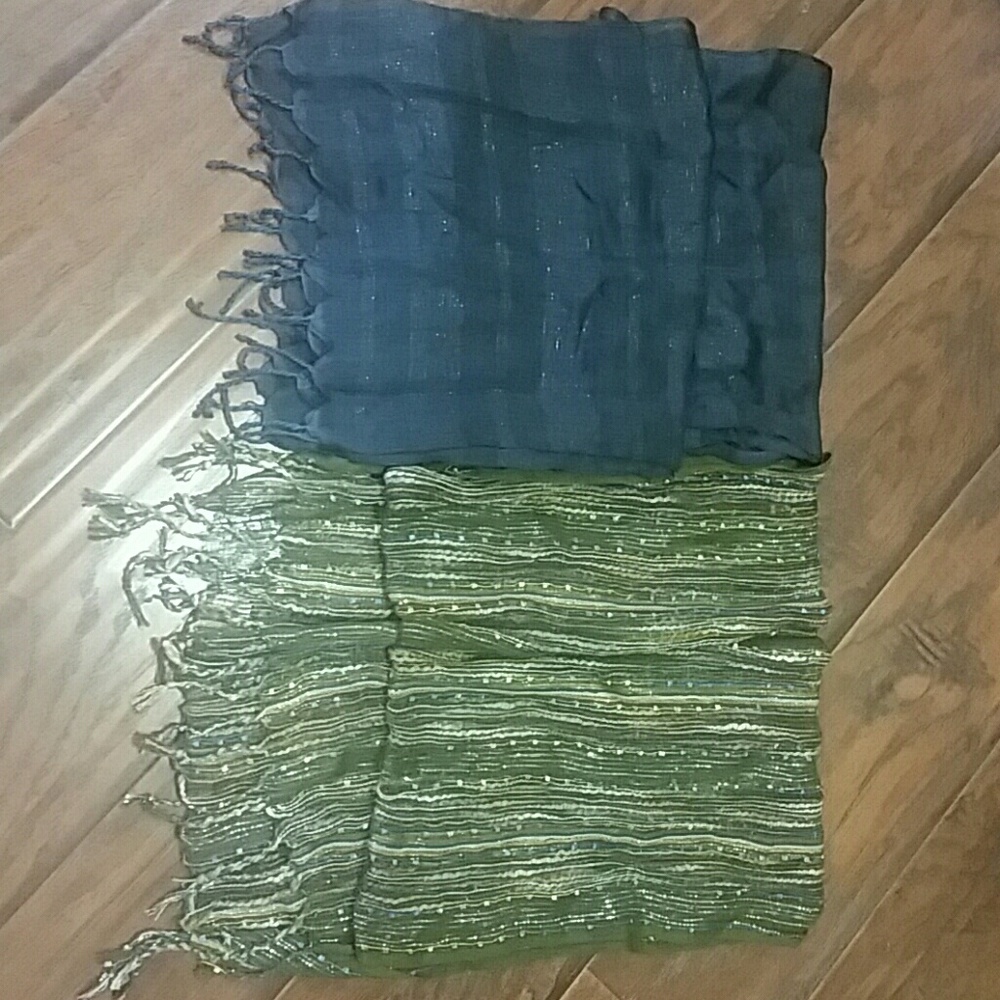 American Eagle Fall Scarves