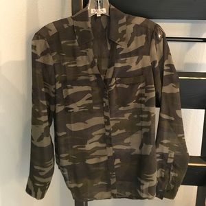 Camouflage print Button Down