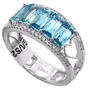 Aquamarine and Diamond ring 18k white gold