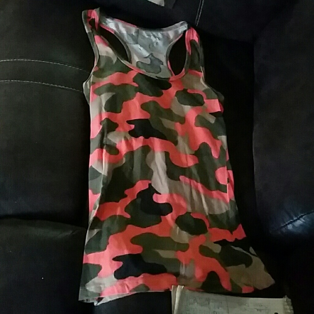 Shirts - Picture 3 of 3