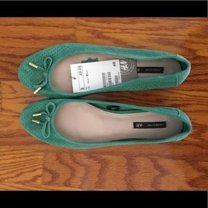 H&M green ballerinas