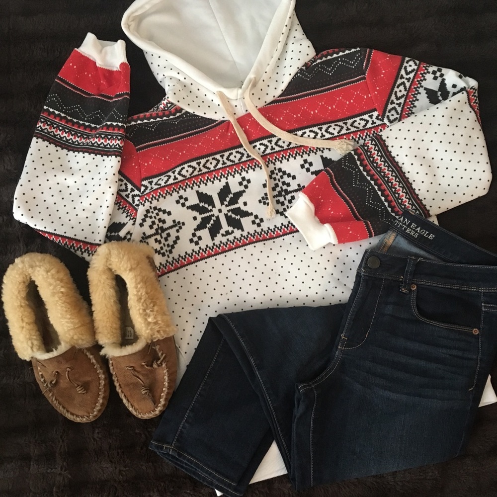 🎃OCTOBER SALE! Holiday Hoodie 🎄