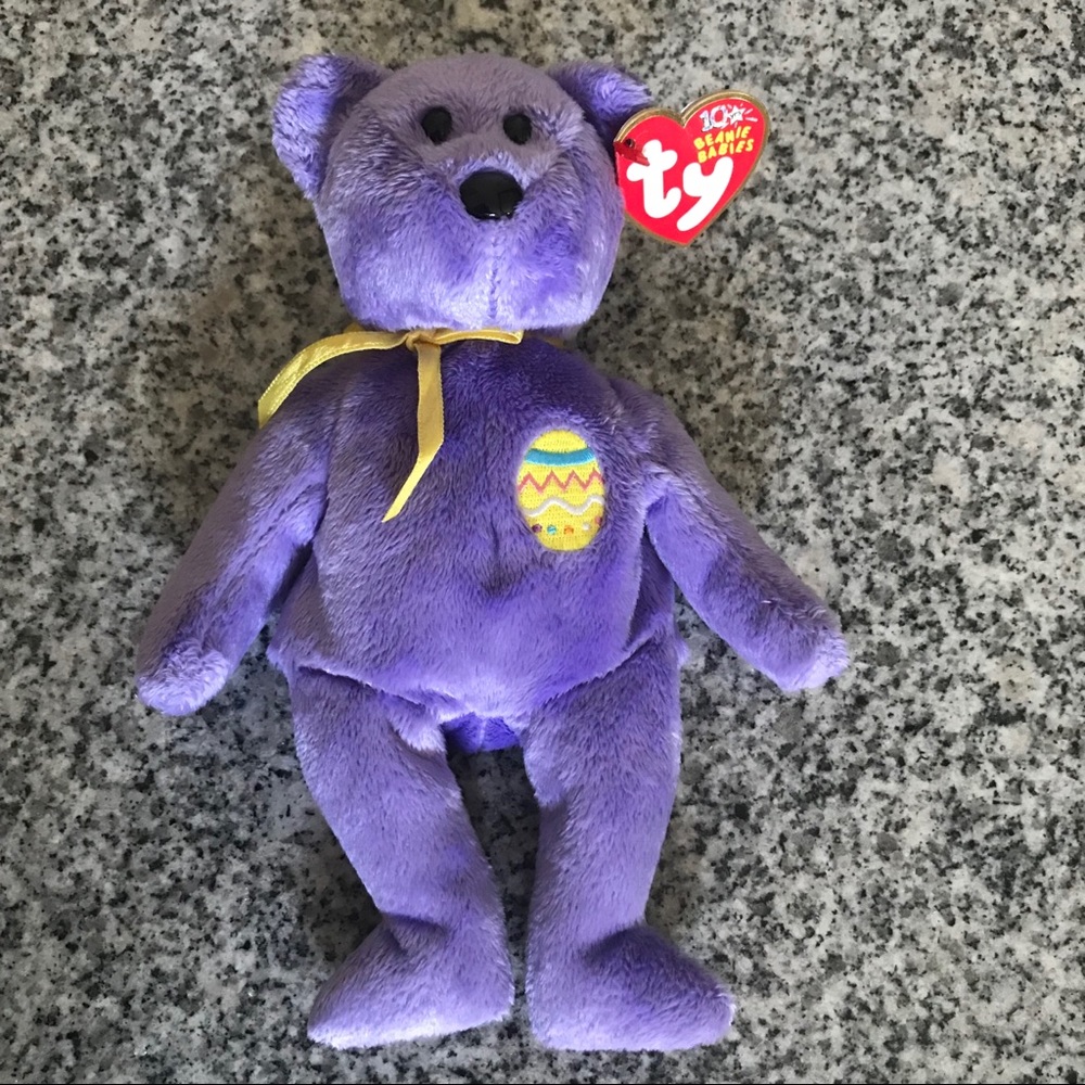 Eggs III beanie bear