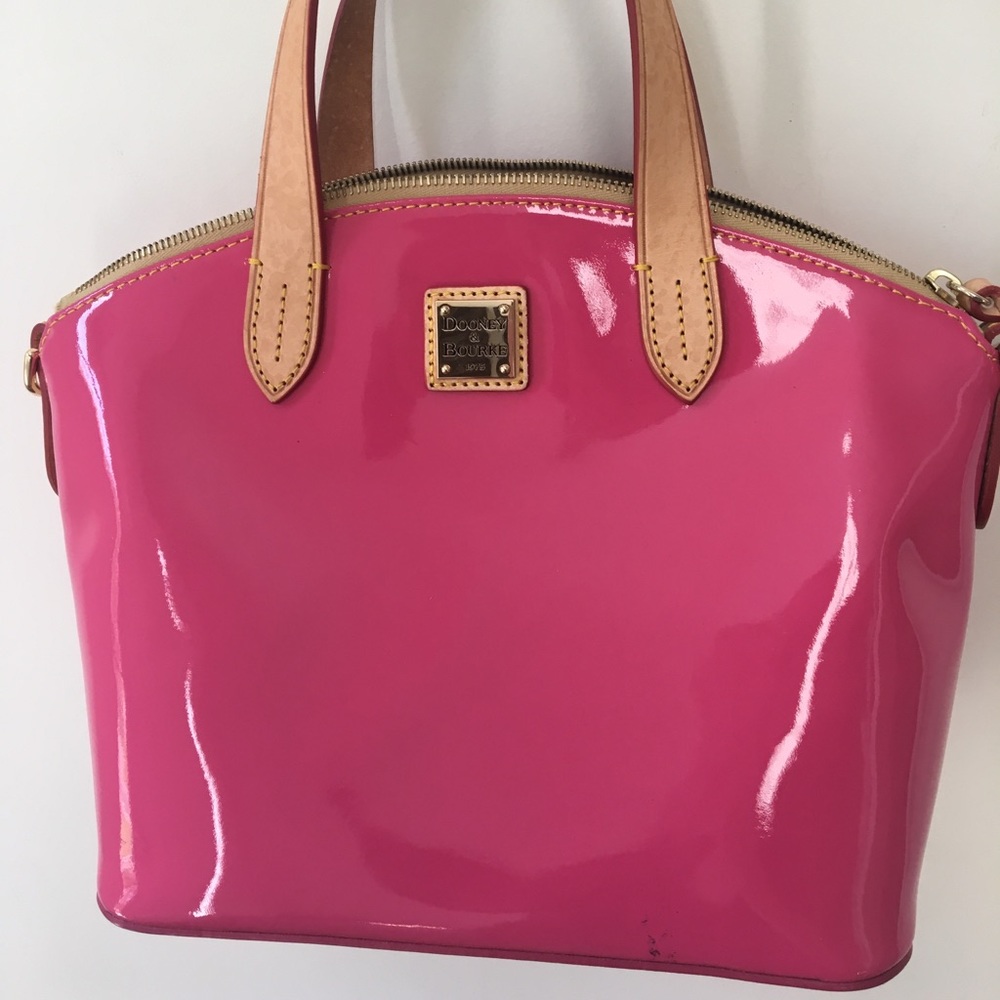✨PINK PATENT LEATHER D&B BAG✨ - Picture 2 of 8
