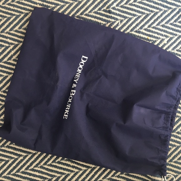 ✨PINK PATENT LEATHER D&B BAG✨ - Picture 7 of 8