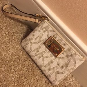 Michael Kors small wristlet wallet