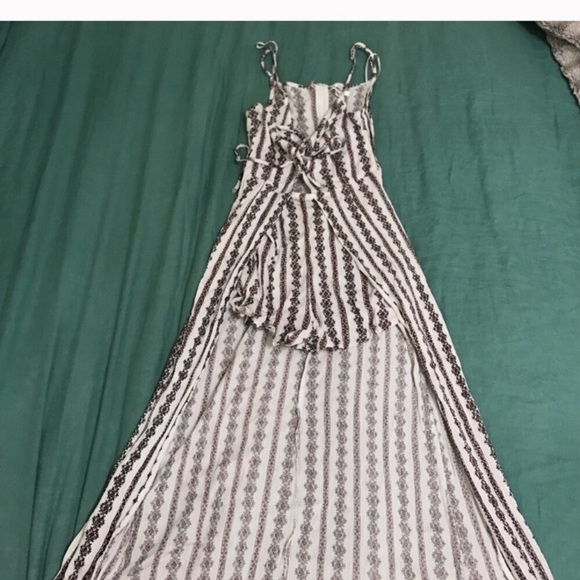 LF ROMPER - Picture 3 of 3