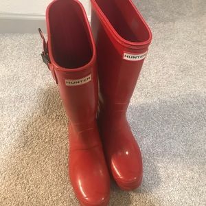 Red Gloss Hunter Boots