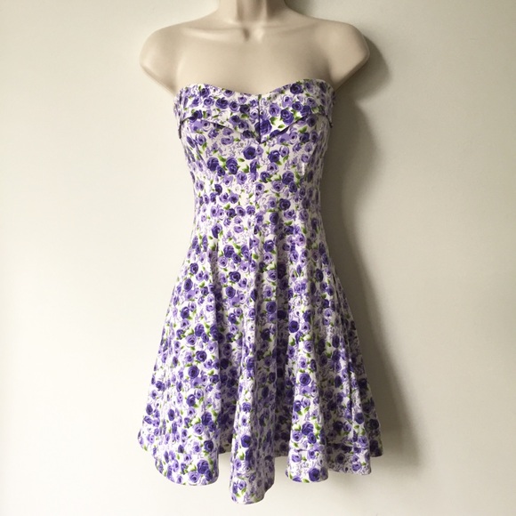 Betsey Johnson Dresses & Skirts - Betsey Johnson White Floral Strapless Dress Size S