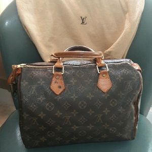 Louis Vuitton Speedy 30