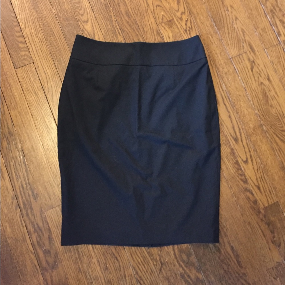 Great black pencil skirt