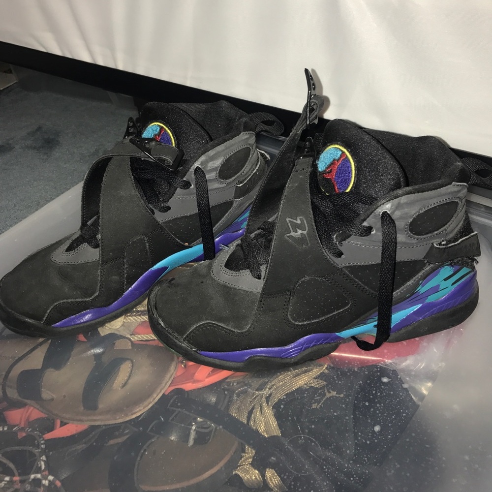 Air Jordan aqua 8s