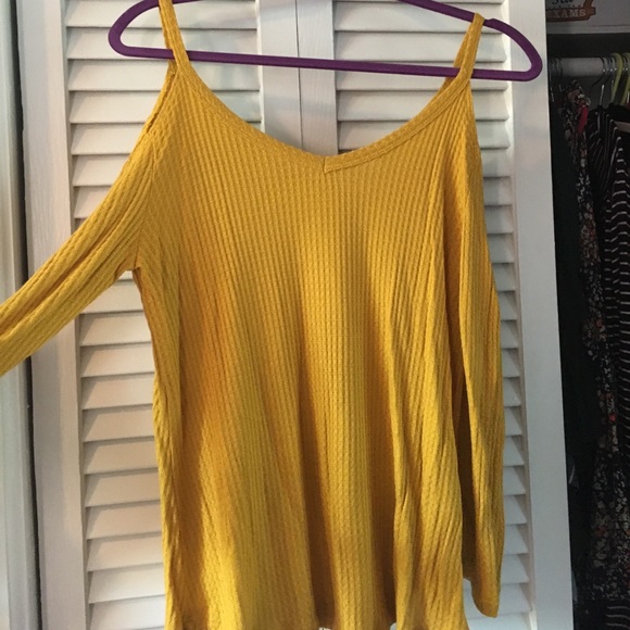 Yellow Long Sleeved - Picture 2 of 6