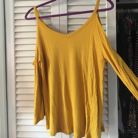 Yellow Long Sleeved - Picture 3 of 6