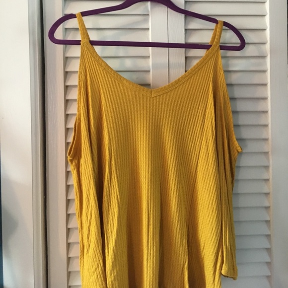 Yellow Long Sleeved - Picture 5 of 6
