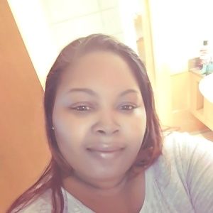 Meet your Posher, Kisha