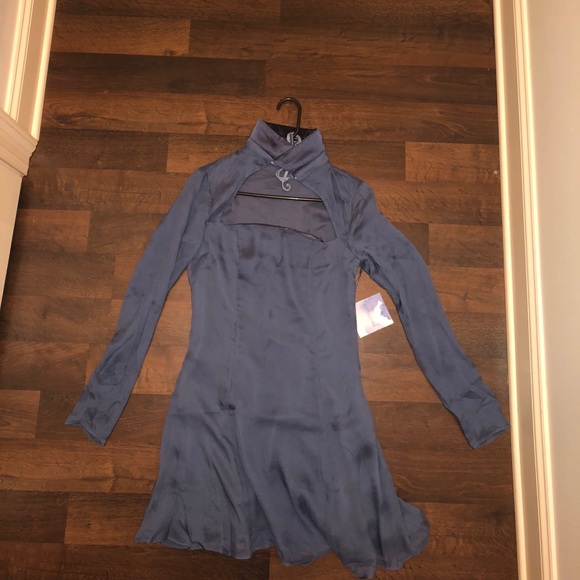 Light blue dress - Picture 4 of 4