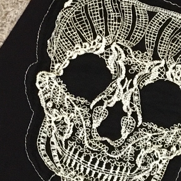 JC Fits Skull High Low Tank - Picture 1 of 4