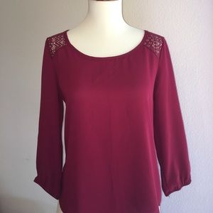 Maroon shirt with lace detail 🍁