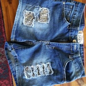 L&B Blue Jean shorts sequin inlay