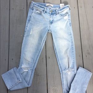 Hollister low rise regular skinny jeans