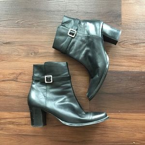 Black buckle leather boots