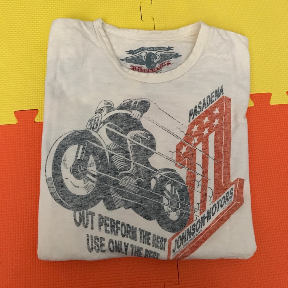 Johnson Motors men’s tee
