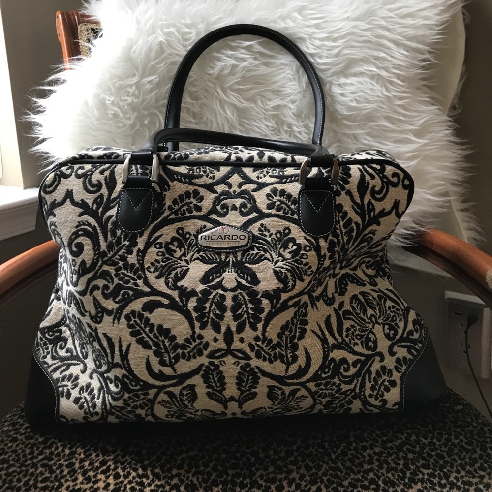 Tote/carry-on