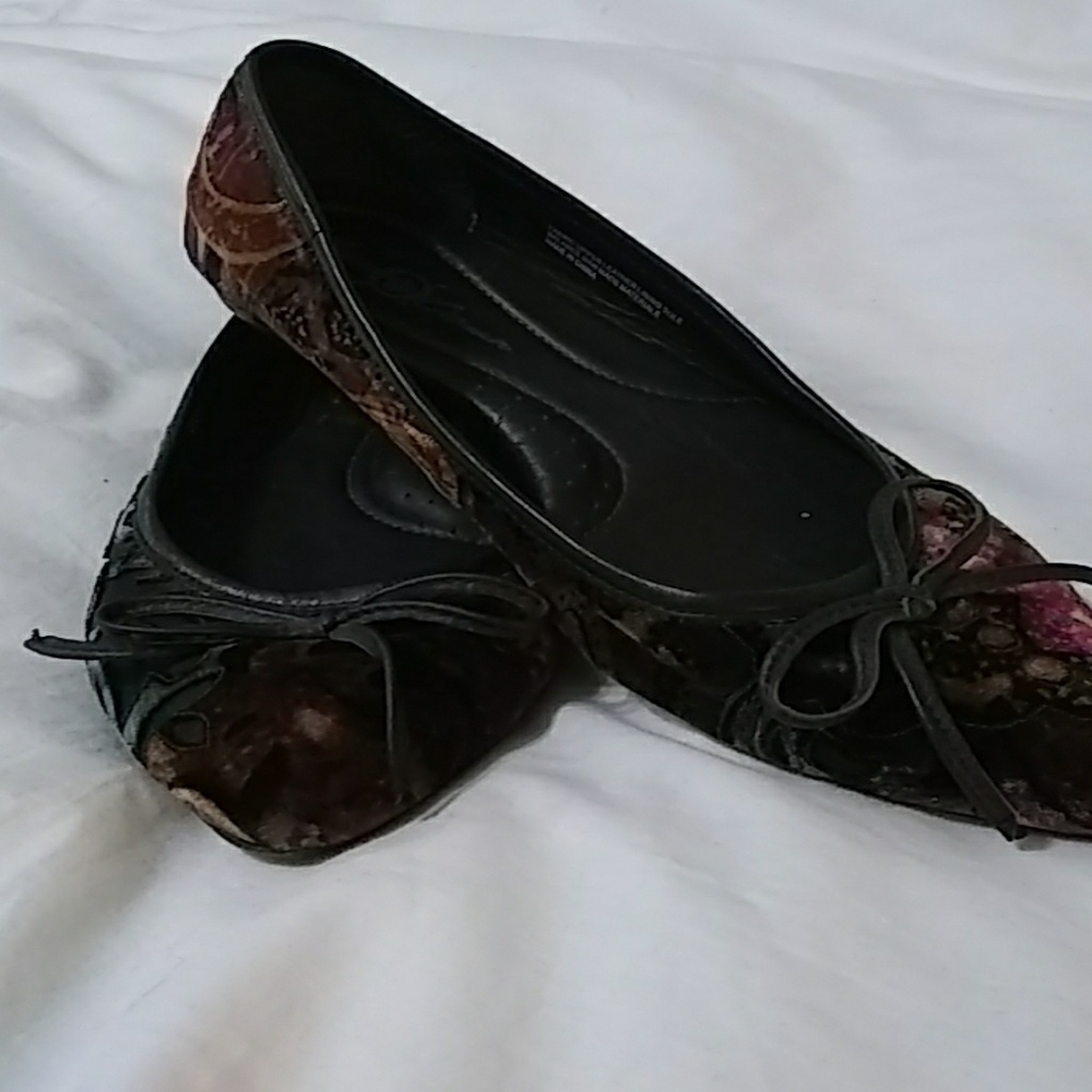 Børn Crown Crushed Velvet Flats - size 7/38