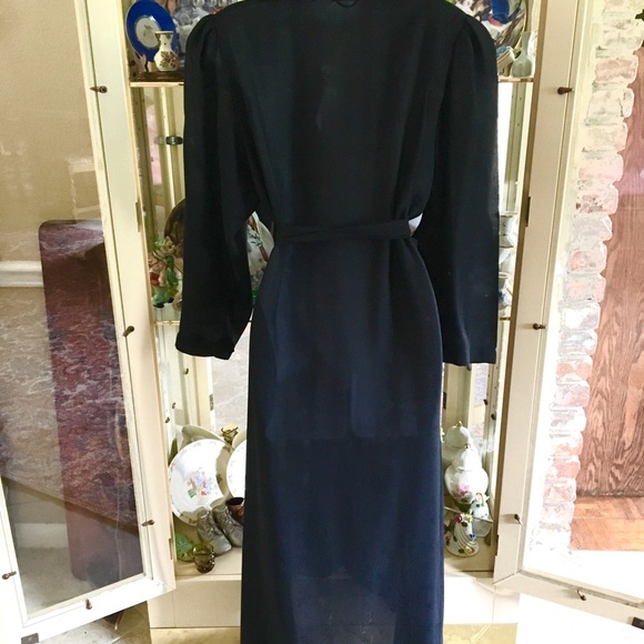 VINTAGE VICTORIA'S SECRET BLACK LONG SHEER ROBE - Picture 3 of 4