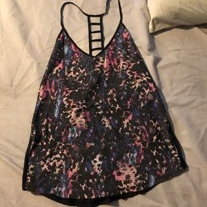 Lululemon size 6 tank. Excellent condition.