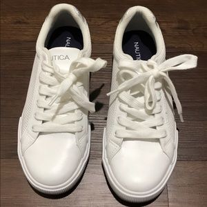 Nautica white shoes with hologram detail