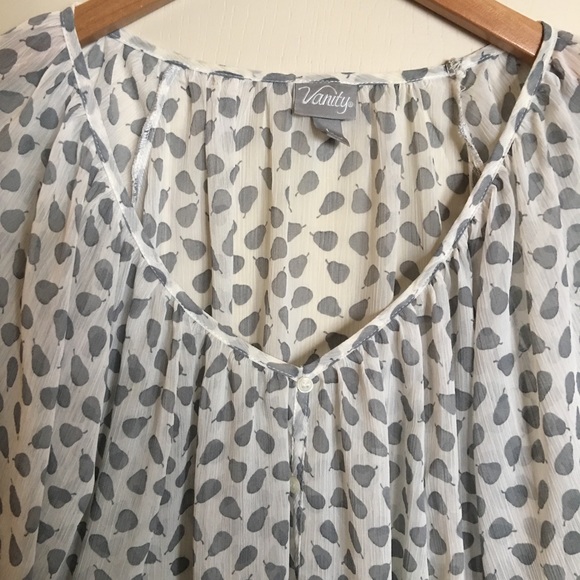 Grey and White Pear 🍐 Peasant Top - Picture 2 of 2