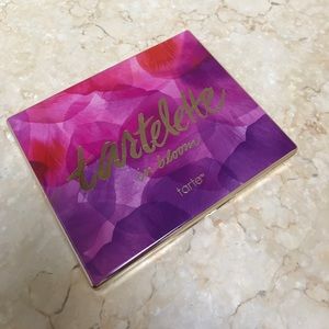 Tartelette in bloom eyeshadow palette