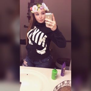 Meet your Posher, Abby