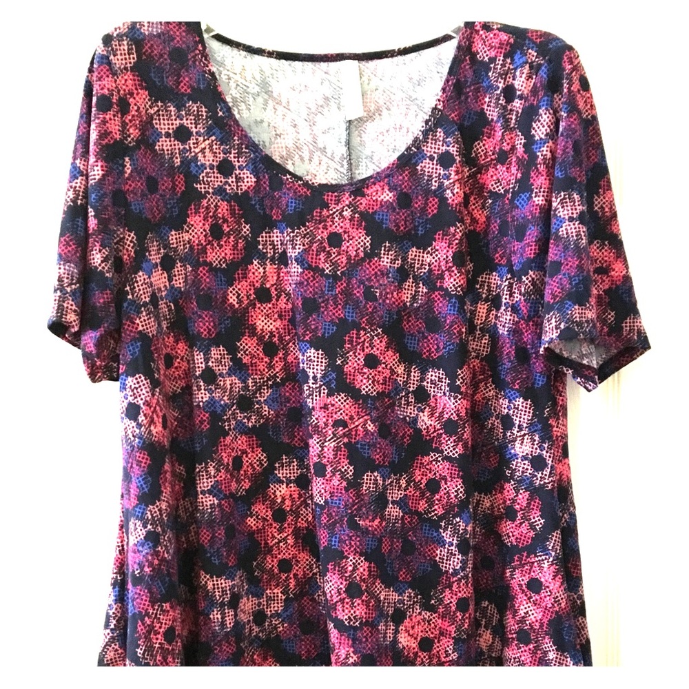 🌹Final Price! 🌹NWOT XL Perfect T Lularoe