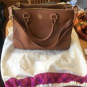 Tory Burch Robinson Large Double Zip Satchel