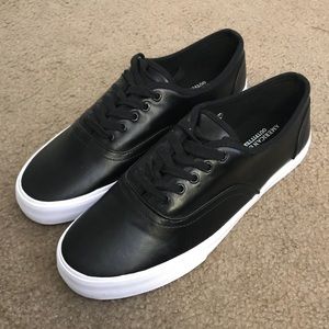 American Eagle shoes