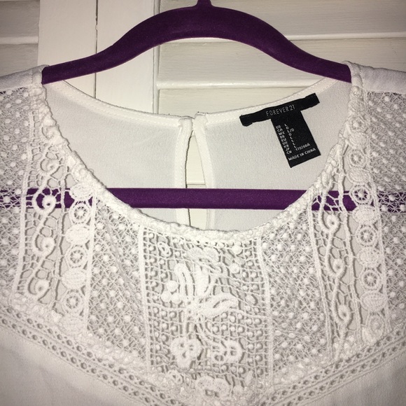 White lace top - Picture 2 of 8