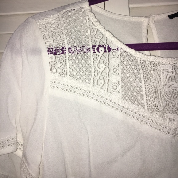 White lace top - Picture 4 of 8
