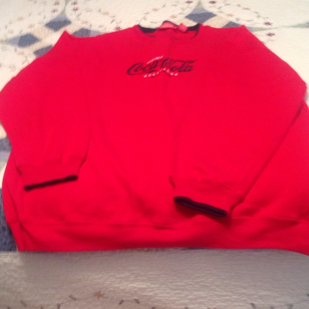 Ladies CocaCola Red Sweatshirt XL